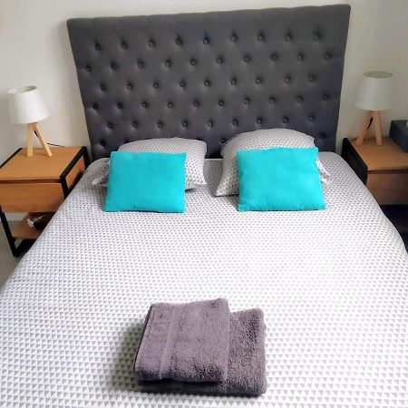 Chambre Et Salle De Bain De Privee Proche De Pau Bizanos Buitenkant foto